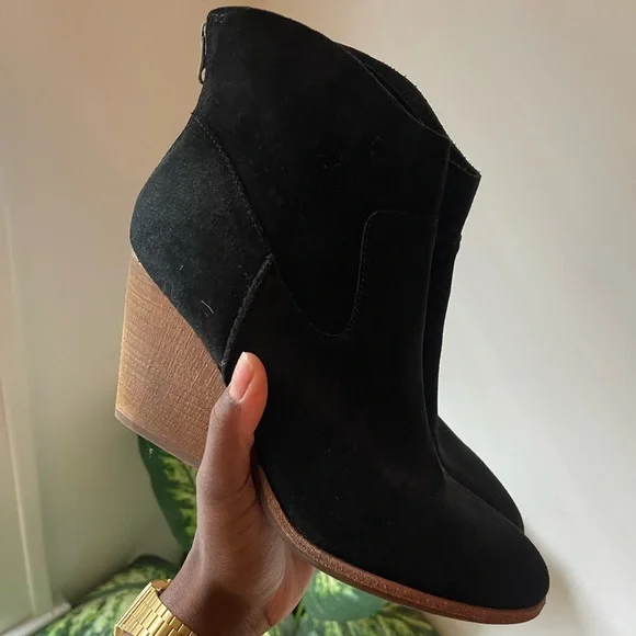 BRAND NEW Lapra Bootie KORK-EASE - Picture 3 of 4